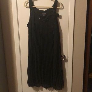 Elegant sleeveless dress